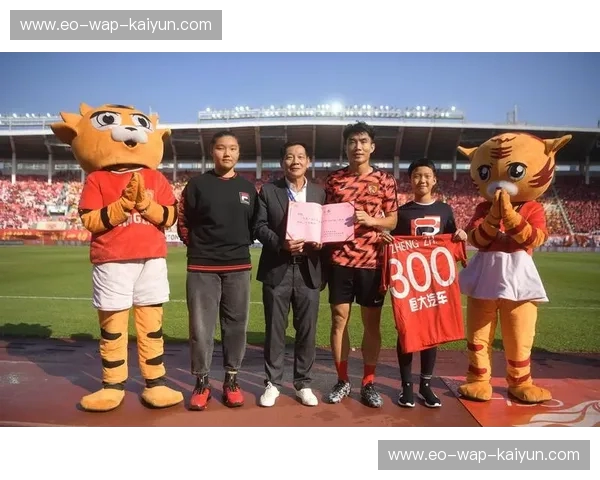 亚洲巅峰对决：当“苏宁”遇上“全北现代”，谁能书写传奇？